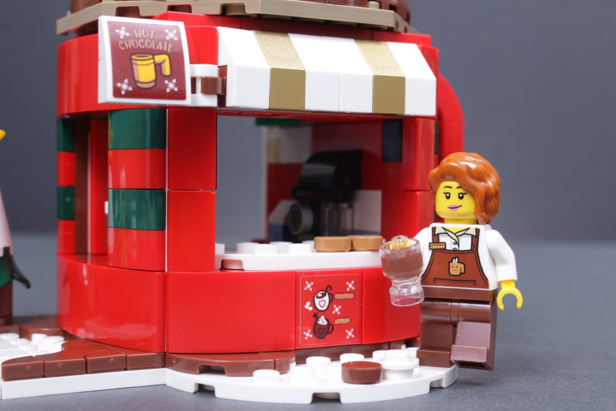 LEGO Insiders 40775 Mini Knights Castle and 40776 Hot Chocolate Stand reviews 4 1200x800