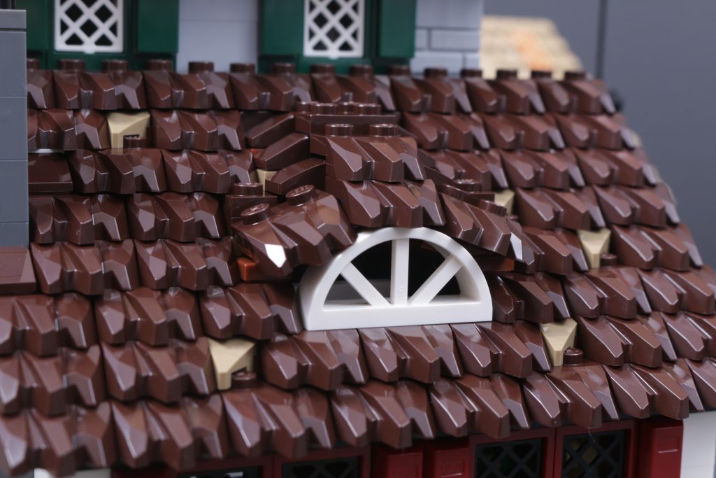 LEGO Icons 10332 Medieval Town Square recolour 10 1024x683