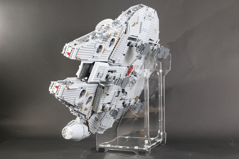 iDisplayit Brick Fanatics Magazine 75192 Millennium Falcon display stand review 25