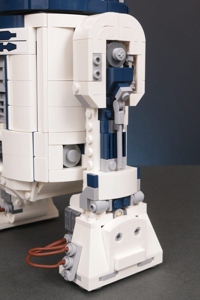 LEGO Star Wars 75379 R2 D2 review 17 683x1024