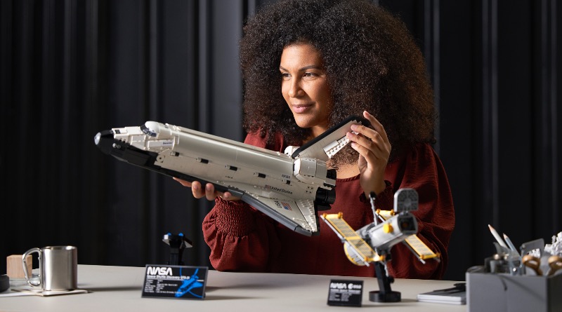 LEGO 10283 NASA Space Shuttle Discovery now available to buy