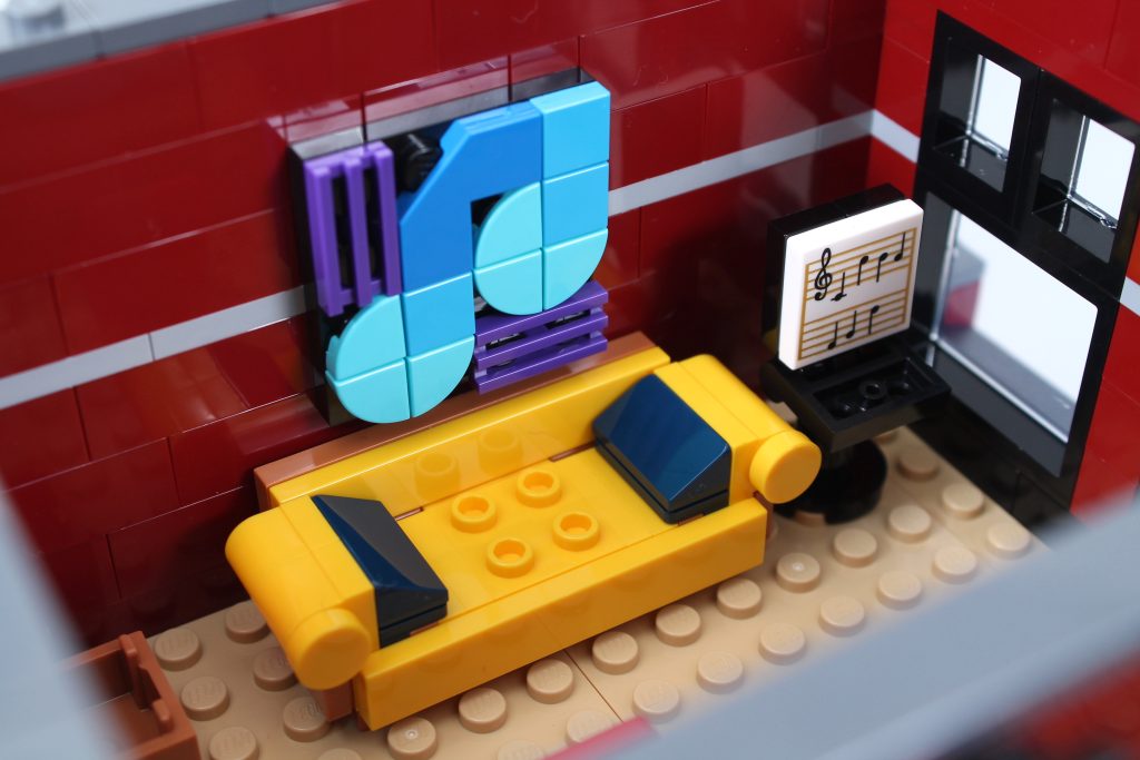 LEGO Icons 10312 Jazz Club review 46 1024x683