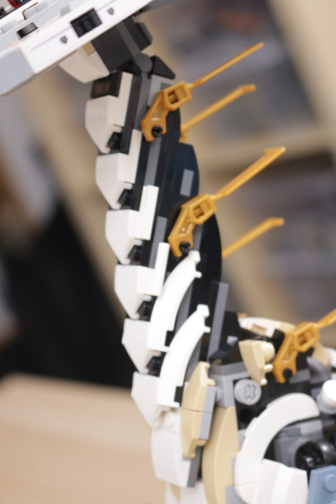 LEGO 76989 Horizon Forbidden West Tallneck review 38 683x1024
