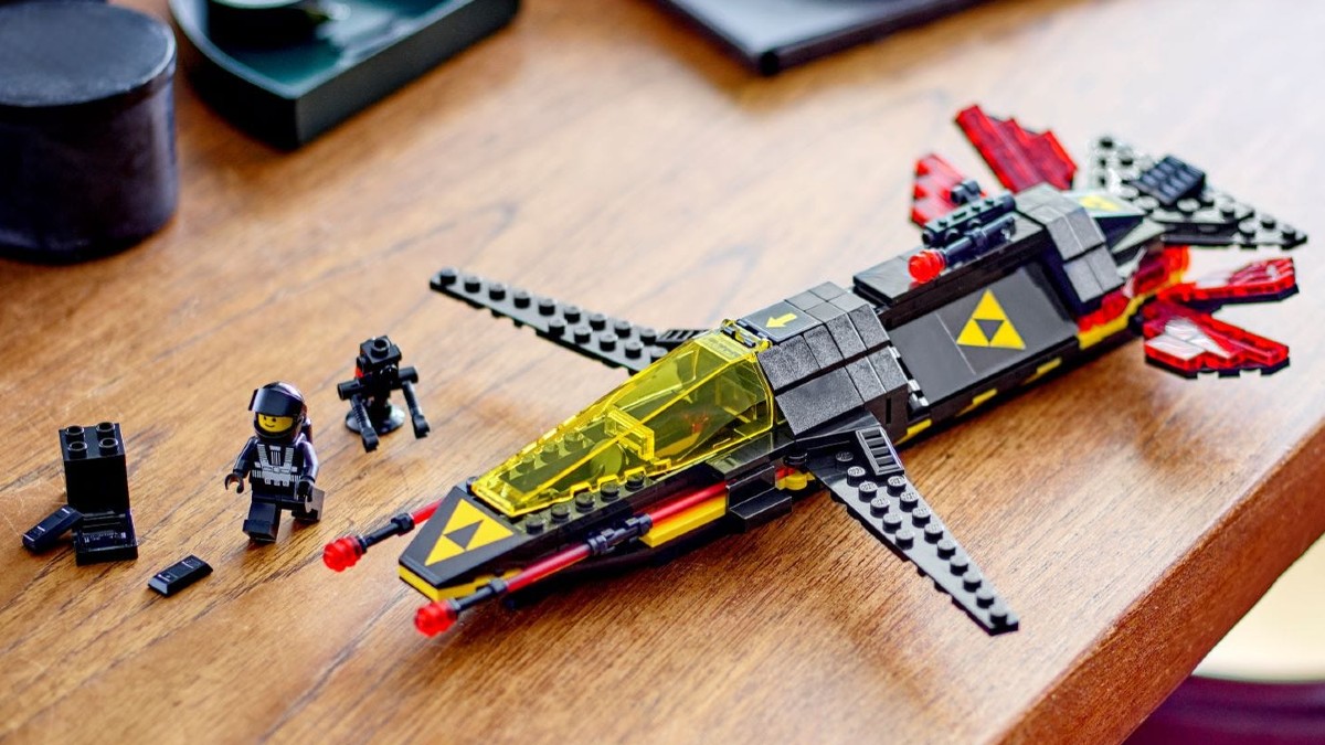 Five sets that will earn you LEGO Classic Space 40580 Blacktron Cruiser GWP